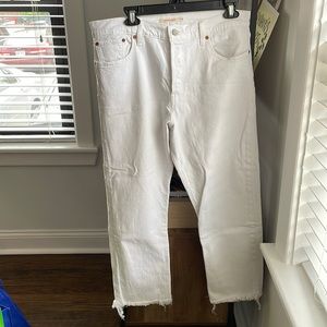 Levi’s white wedgie straight